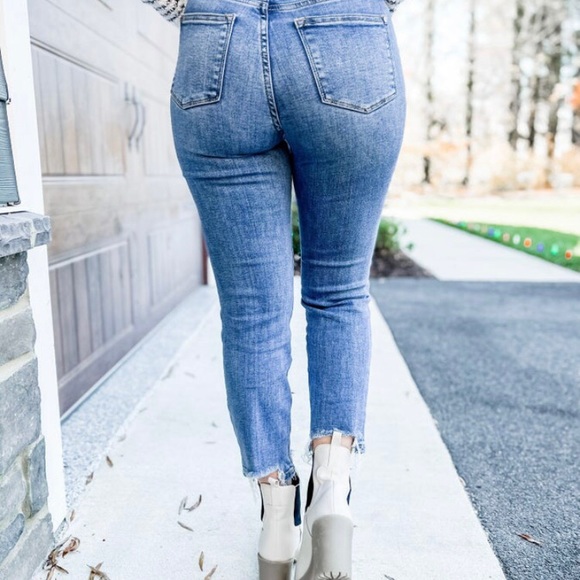 Judy Blue Notch Hem Slim Fit Jeans - Picture 2 of 7